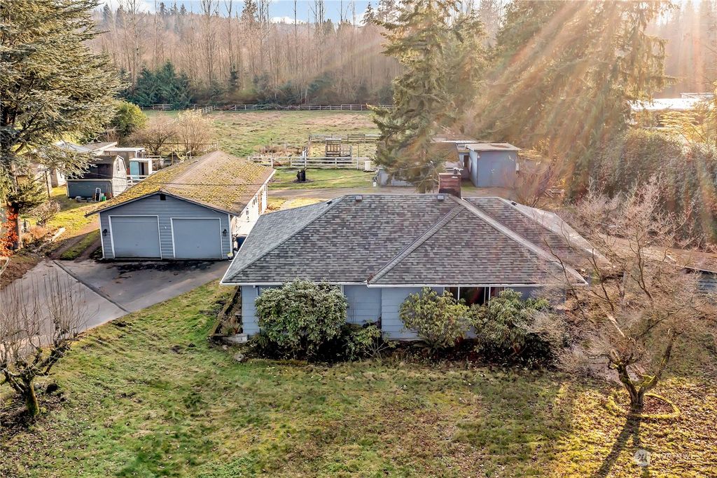 Photo of 6822 Maltby Road, Woodinville, WA 98072 (MLS # 2315585)
