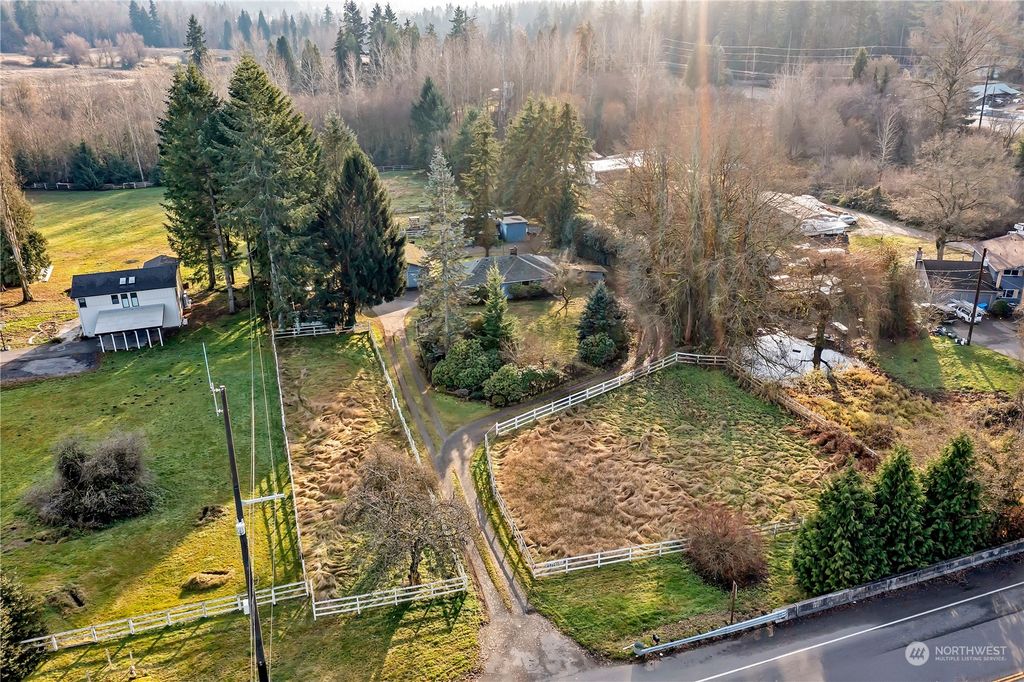 Photo of 6822 Maltby Road, Woodinville, WA 98072 (MLS # 2315585)