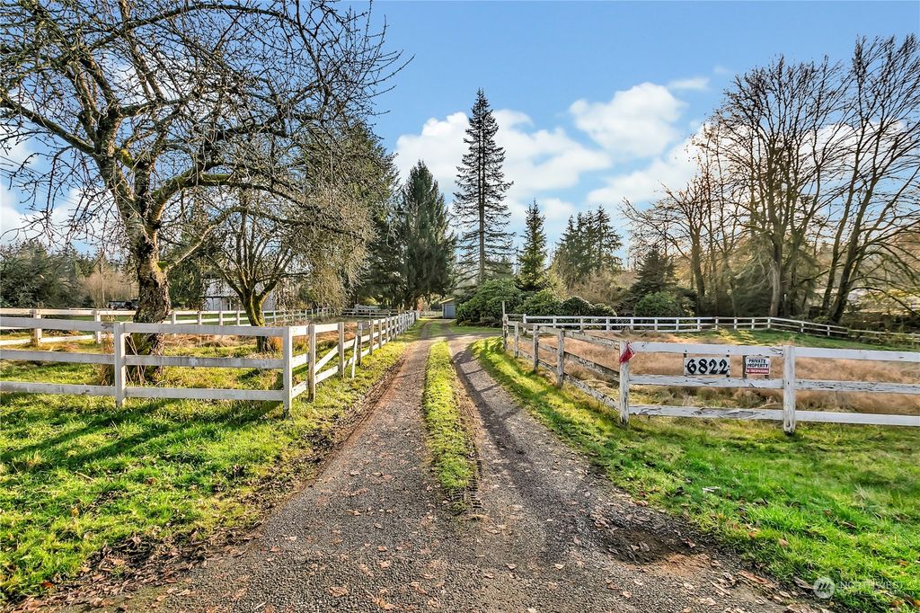 Photo of 6822 Maltby Road, Woodinville, WA 98072 (MLS # 2315585)