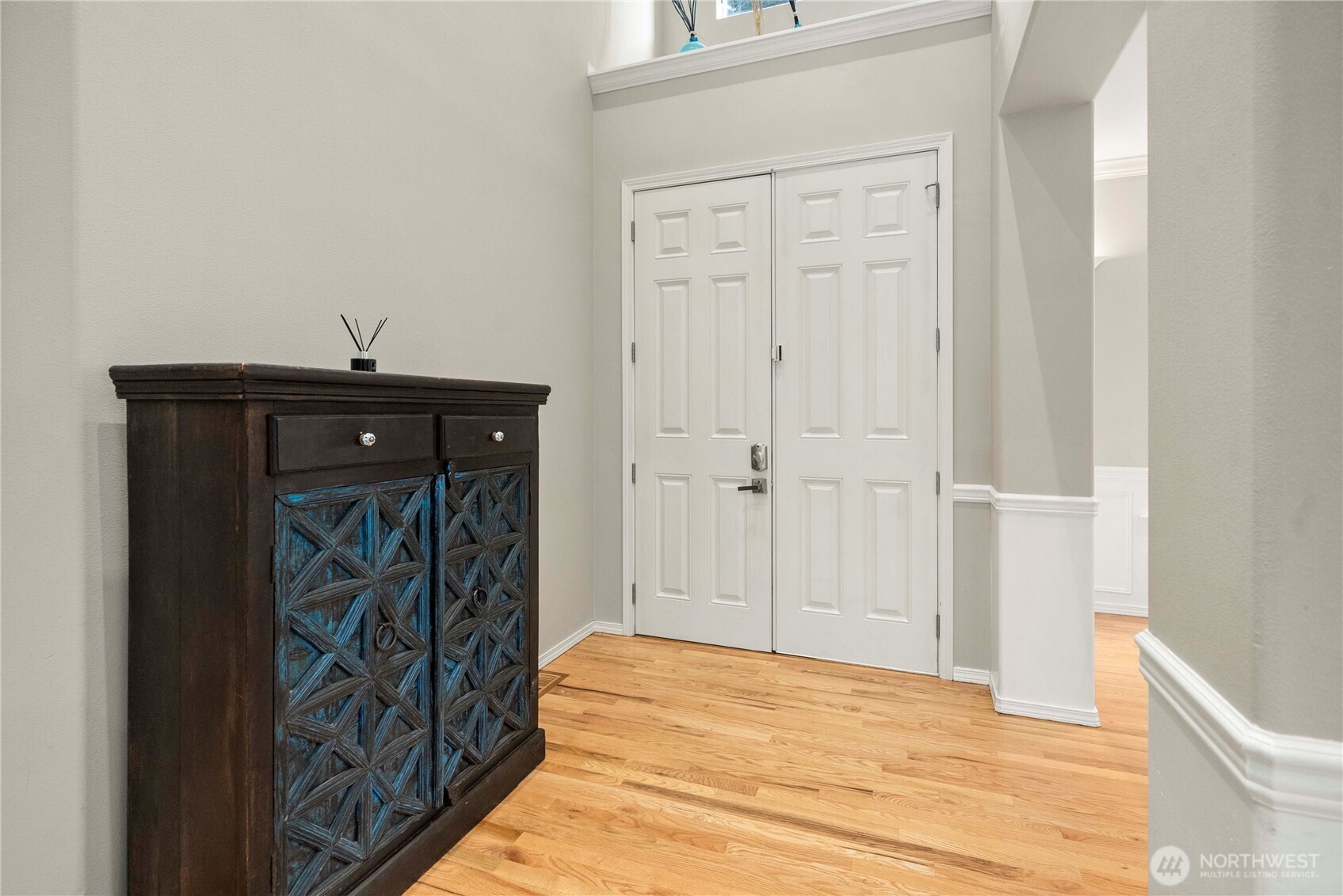 3723 Lincoln Court NE