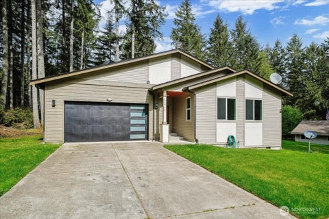 Photo of 11714 Lake Place, Anderson Island, WA 98303 (MLS # 2517485)