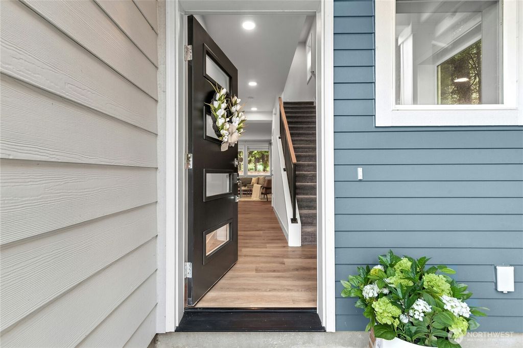 Photo of 118 171st Place SW #B, Bothell, WA 98012 (MLS # 2498032)