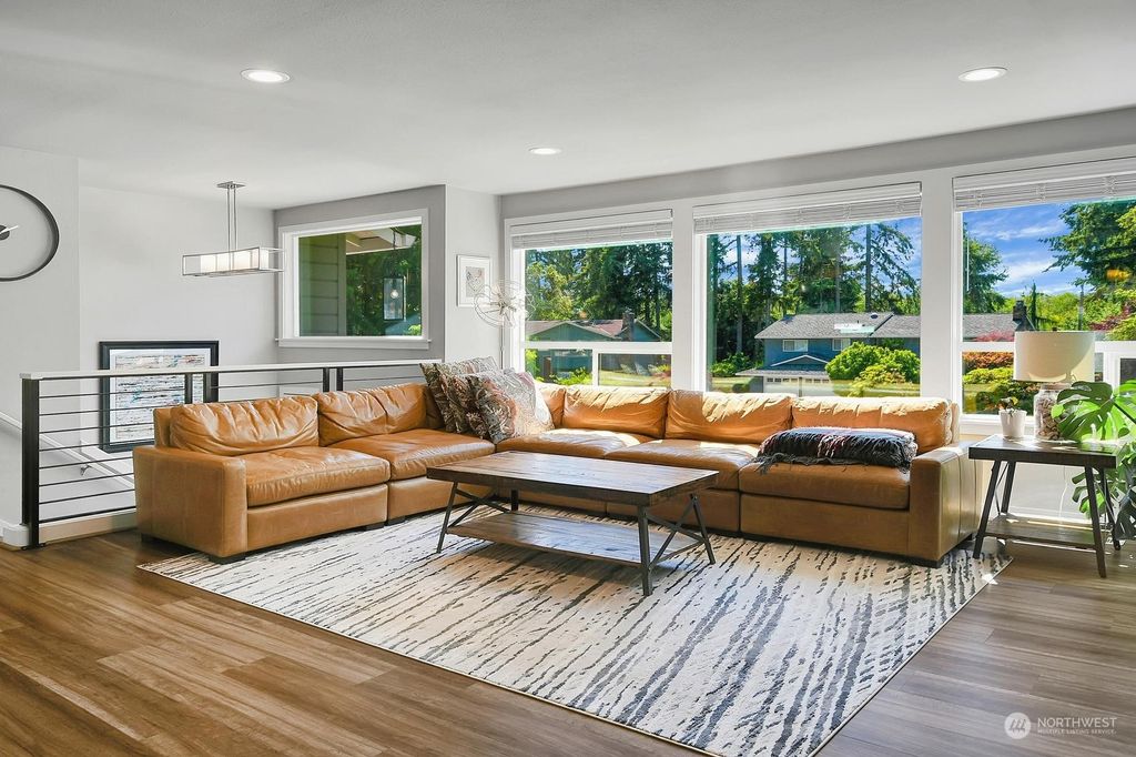 Photo of 21021 21st Avenue W, Lynnwood, WA 98036 (MLS # 2249096)