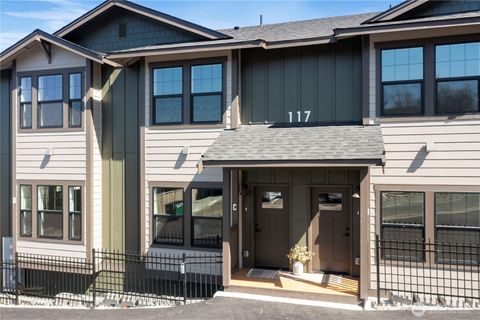 Photo of 117 Orchard Avenue S #C, Eatonville, WA 98328 (MLS # 2506164)
