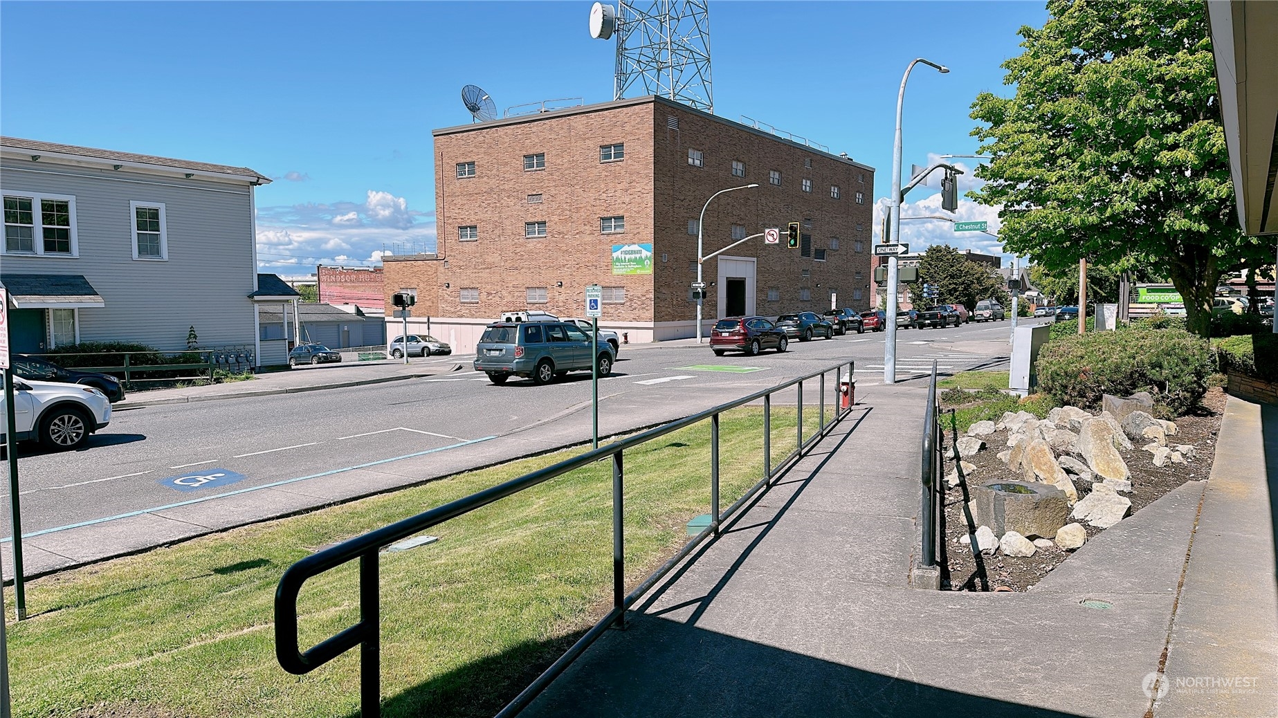 1126 N Forest Street