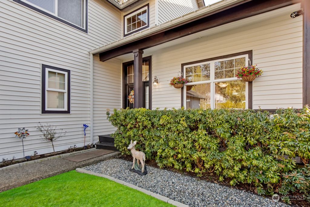 Photo of 3208 124th Street SE, Everett, WA 98208 (MLS # 2328180)