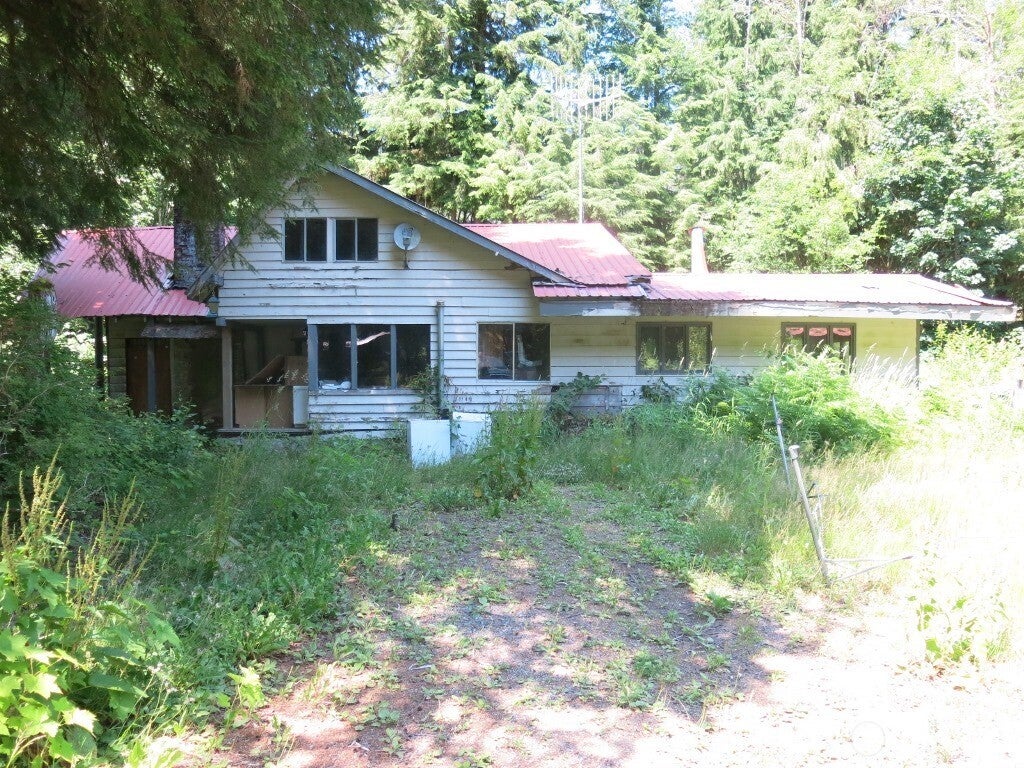 Photo of 39625 84th Place NE, Granite Falls, WA 98252 (MLS # 2562396)