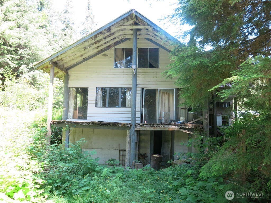 Photo of 39625 84th Place NE, Granite Falls, WA 98252 (MLS # 2562396)