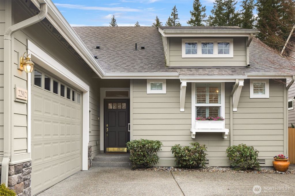 Photo of 22912 NE 132nd Place, Redmond, WA 98053 (MLS # 2340364)