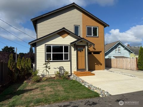 Photo of 1531 Virginia Avenue #2, Everett, WA 98201 (MLS # 2438196)