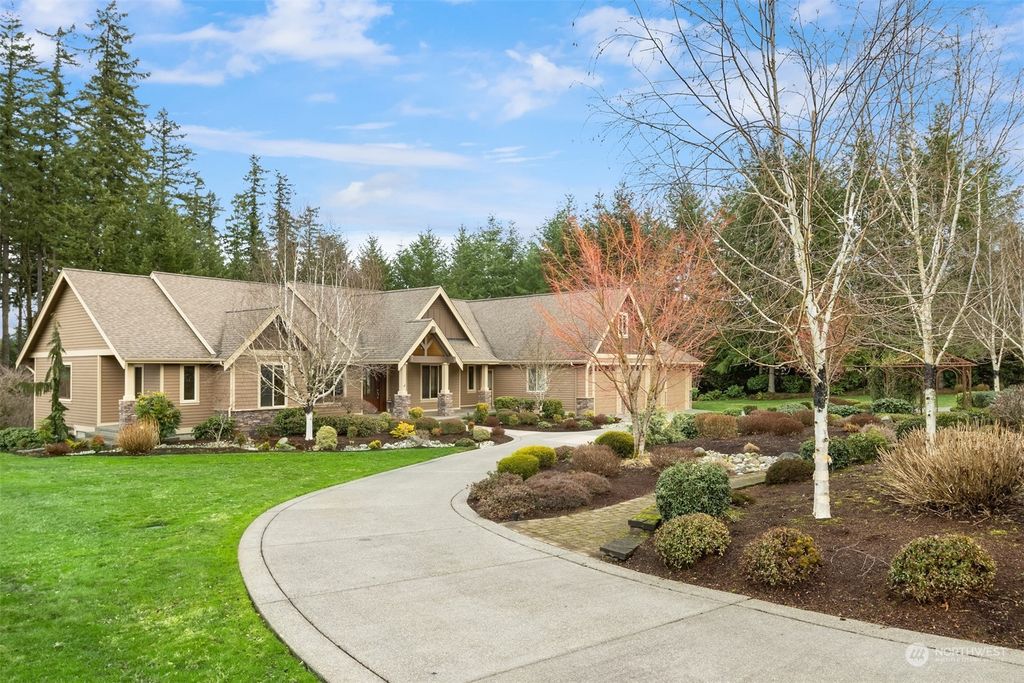 Photo of 22108 SE Sawyer Ridge Way, Black Diamond, WA 98010 (MLS # 2040347)