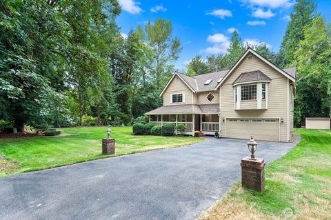 Photo of 14029 232nd Avenue SE, Issaquah, WA 98027 (MLS # 2575143)