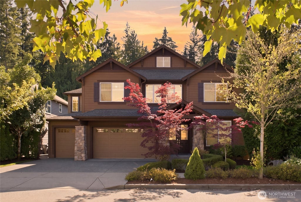 Photo of 10711 Elliston Way NE, Redmond, WA 98053 (MLS # 2579319)