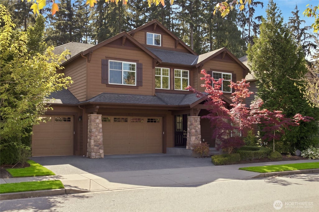Photo of 10711 Elliston Way NE, Redmond, WA 98053 (MLS # 2579319)