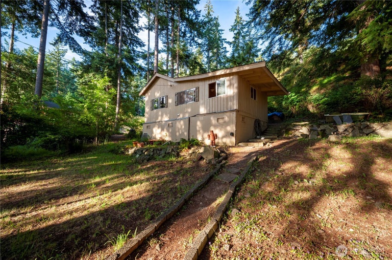 1265 Island Drive