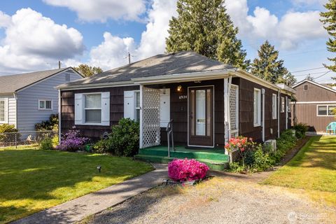 6924 S Cheyenne Street Tacoma WA 98409