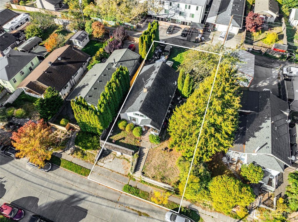 Photo of 9237 18th Avenue SW, Seattle, WA 98106 (MLS # 2447610)