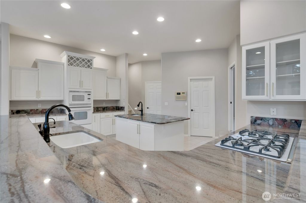 Photo of 25305 SE 232nd Avenue, Maple Valley, WA 98038 (MLS # 2466559)