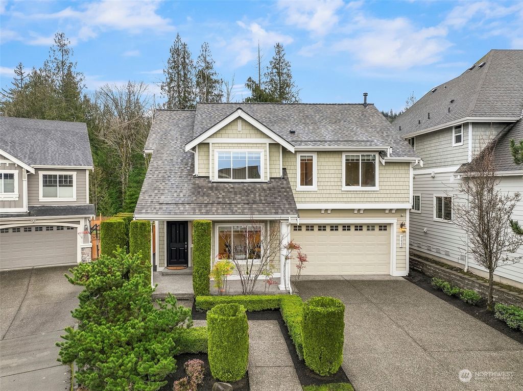 Photo of 2620 30th Court NE, Issaquah, WA 98029 (MLS # 2203093)