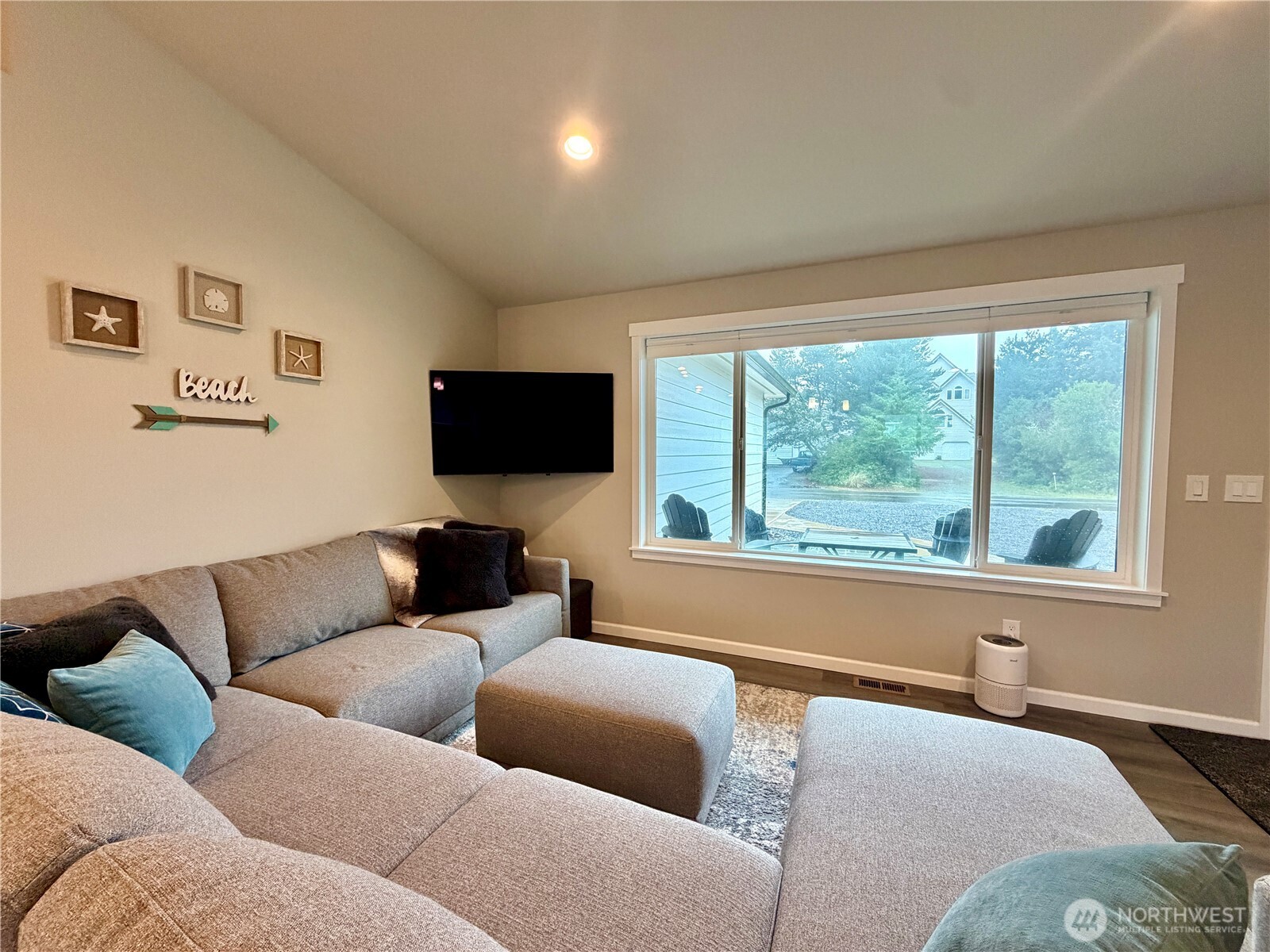 354 Sand Dune Avenue NW