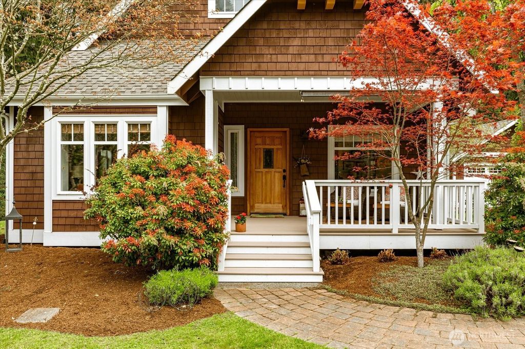 Photo of 974 Woodside Lane, Langley, WA 98260 (MLS # 2512389)