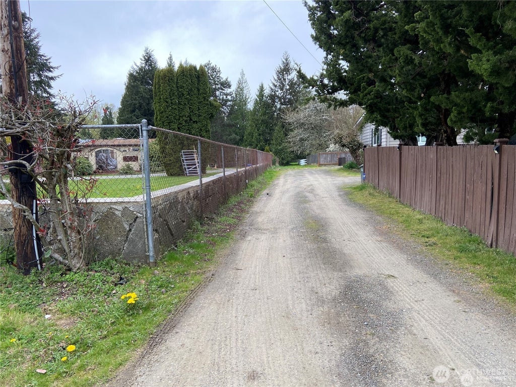 Photo of 12909 158th Avenue SE, Renton, WA 98059 (MLS # 2539233)