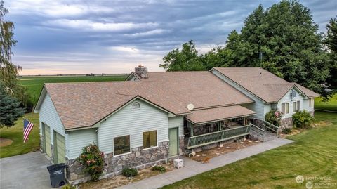 Photo of 1659 Gillis Road, Othello, WA 99344 (MLS # 2304024)