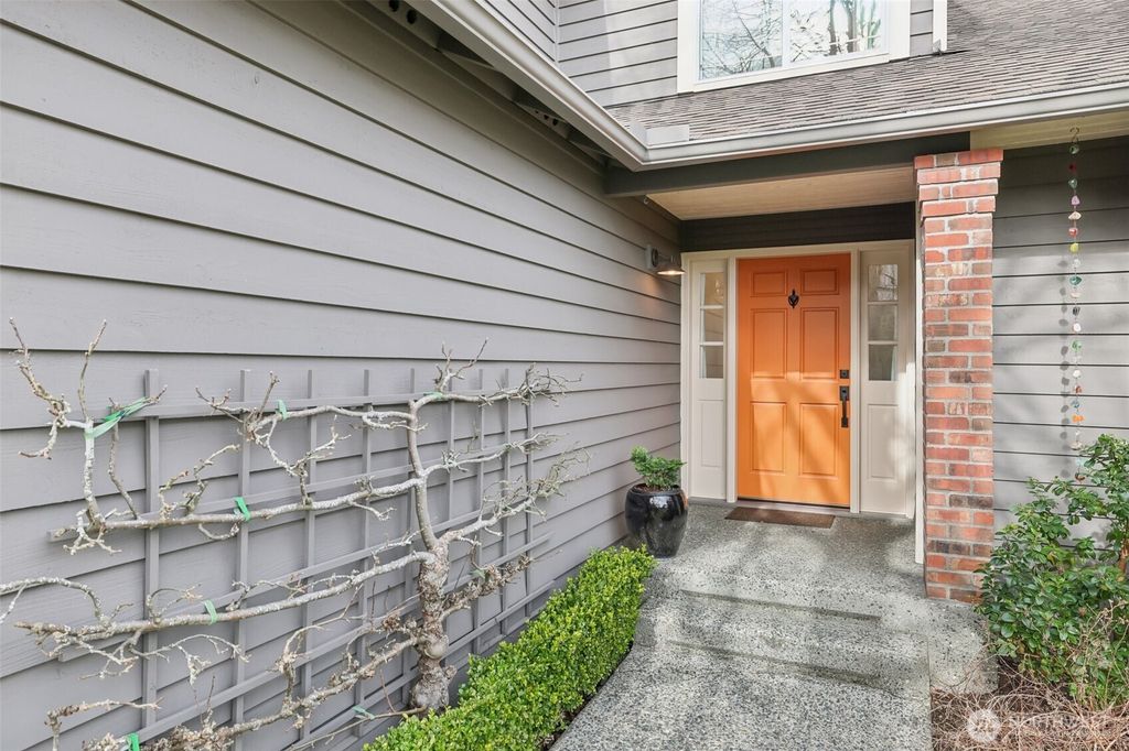 Photo of 15732 111th Avenue NE, Bothell, WA 98011 (MLS # 2486511)