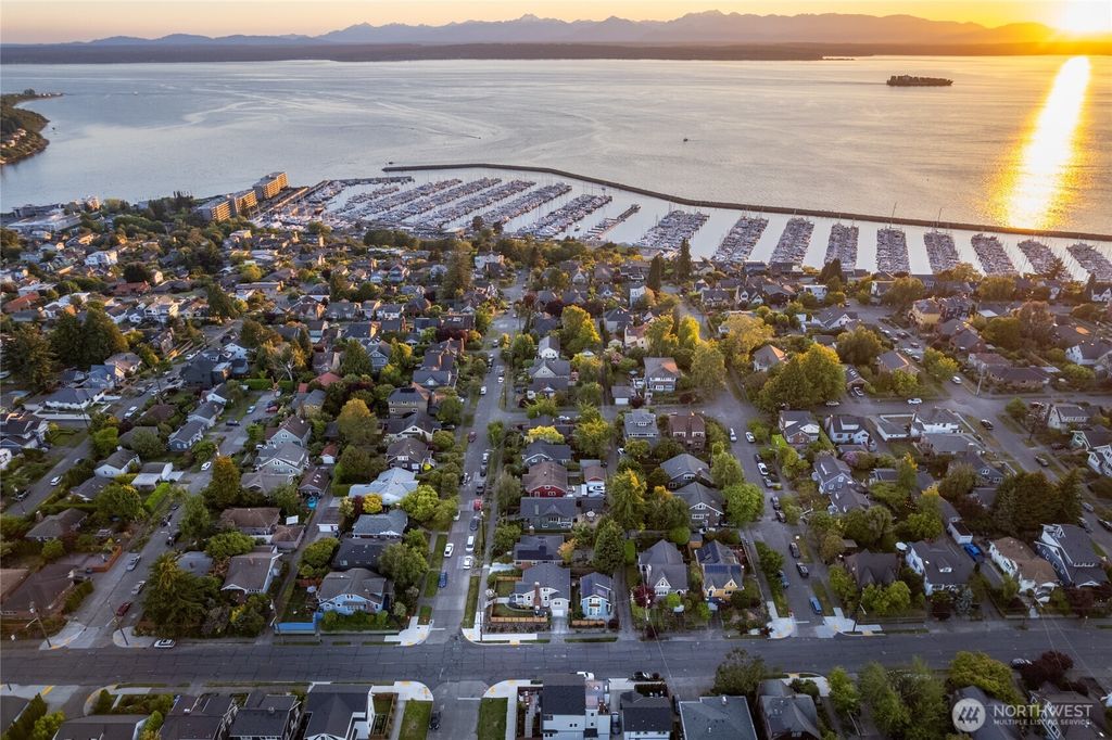 Photo of 3202 NW 70th Street, Seattle, WA 98117 (MLS # 2372716)