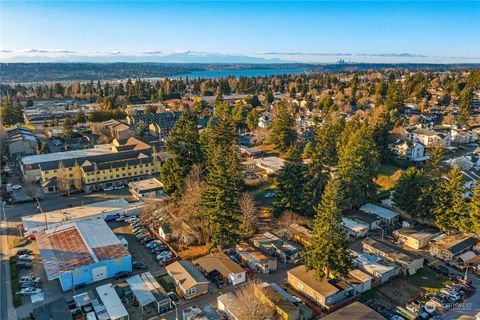 3612 NE 4th Street Unit 4, Renton, WA 98056 - MLS#: 2324552