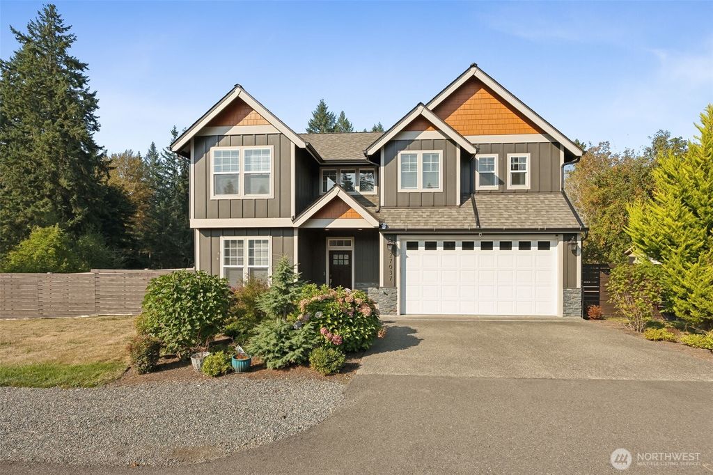 Photo of 27037 NE 29th Place, Redmond, WA 98053 (MLS # 2438227)
