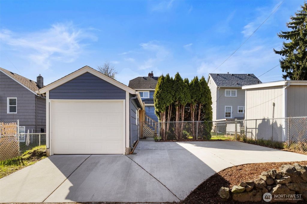 Photo of 1740 4th Street, Bremerton, WA 98337 (MLS # 2498971)