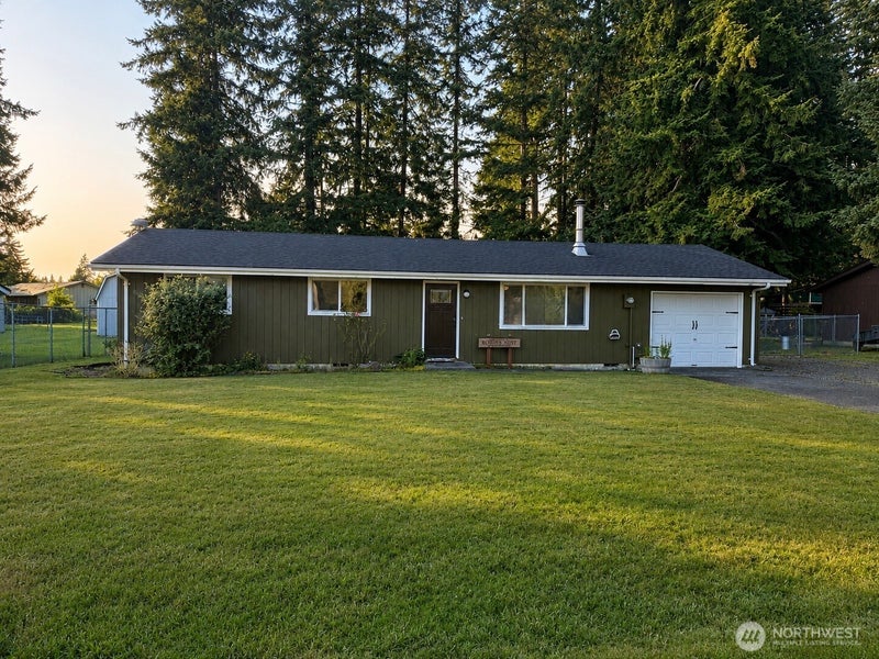 930 Robin Hood Loop