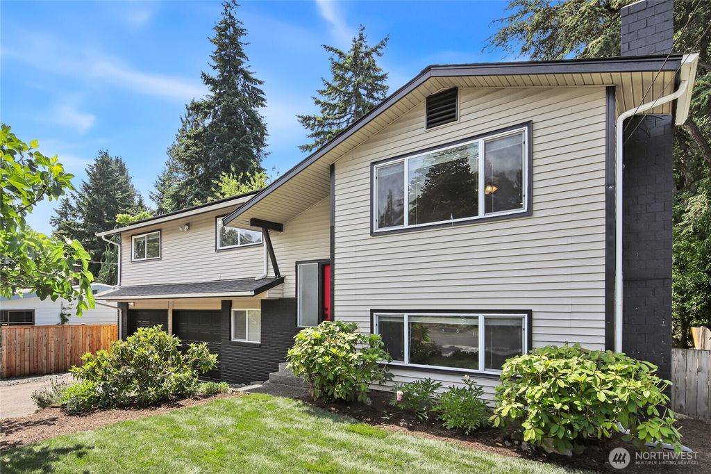 Photo of 13045 28th Avenue NE, Seattle, WA 98125 (MLS # 2399241)