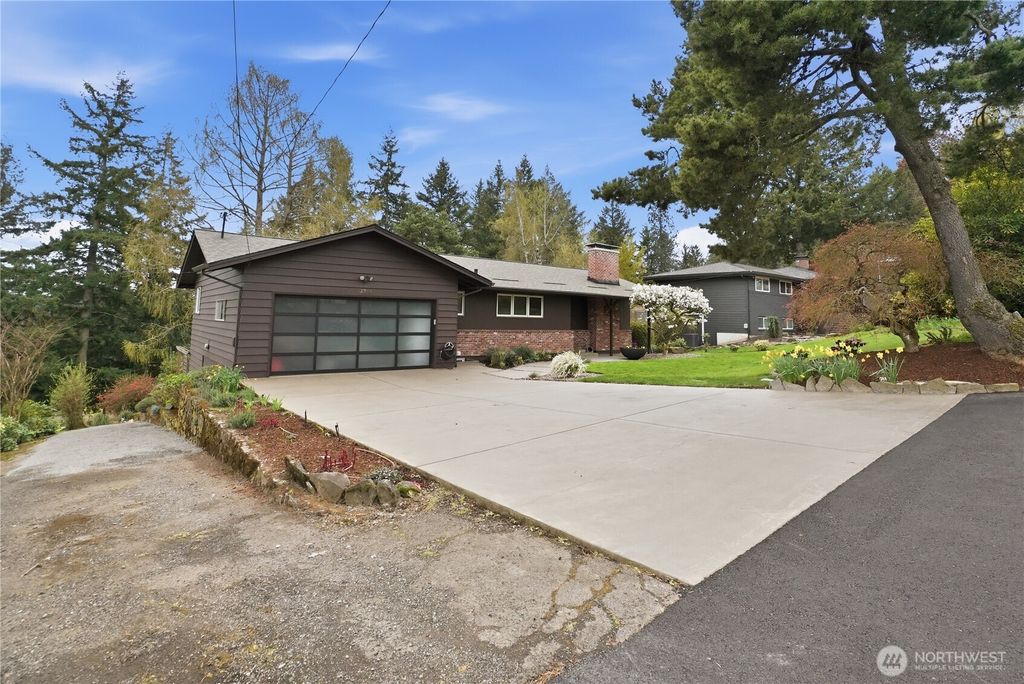 Photo of 12944 SE Ridgecrest Road, Happy Valley, OR 97086 (MLS # 2501964)