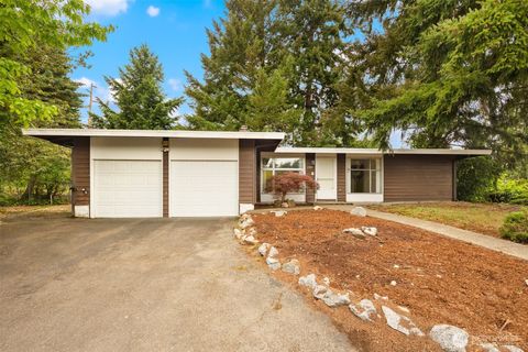 Photo of 2329 167th Avenue NE, Bellevue, WA 98008 (MLS # 2520230)