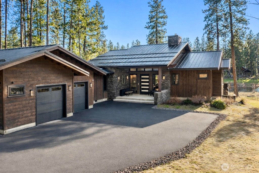 Photo of 351 Steam Gin Loop, Cle Elum, WA 98922 (MLS # 2513818)
