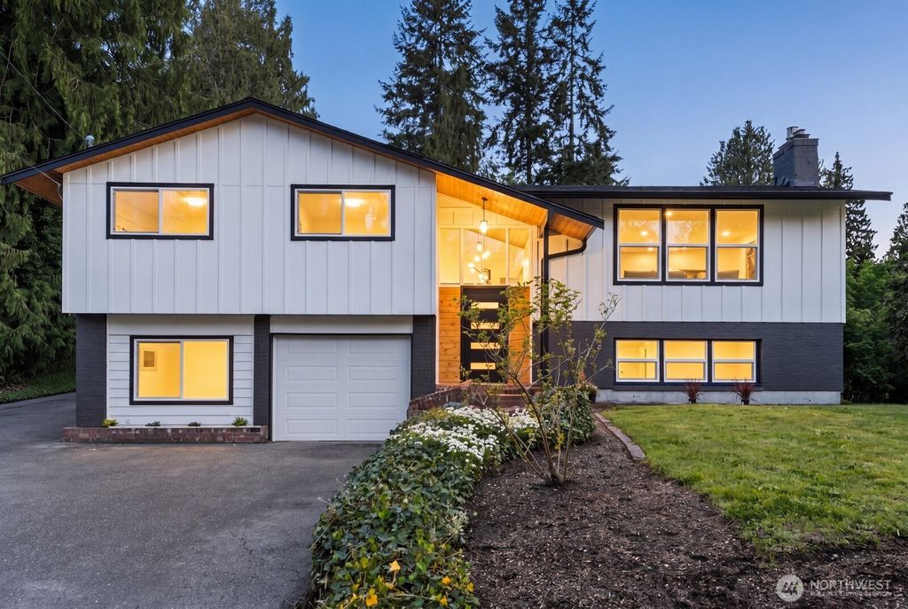 Photo of 2506 101st Avenue NE, Lake Stevens, WA 98258 (MLS # 2513154)