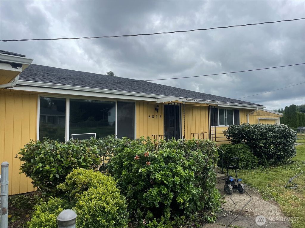 Photo of 6815 SE 1st Place, Renton, WA 98059 (MLS # 2400580)