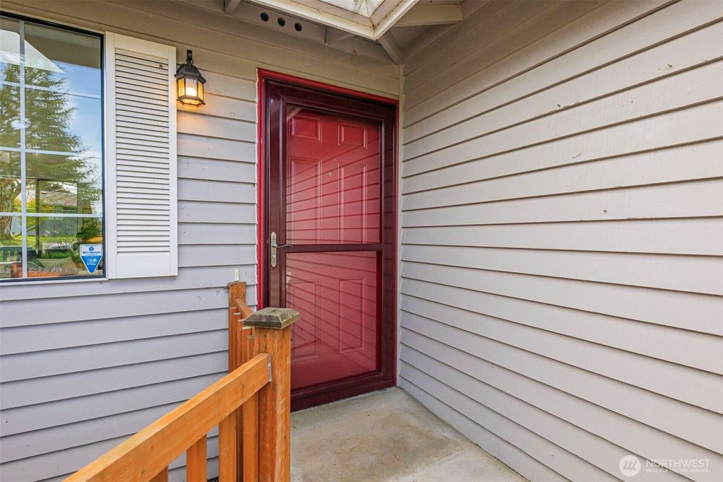 Photo of 6526 67th Place NE, Marysville, WA 98270 (MLS # 2349584)