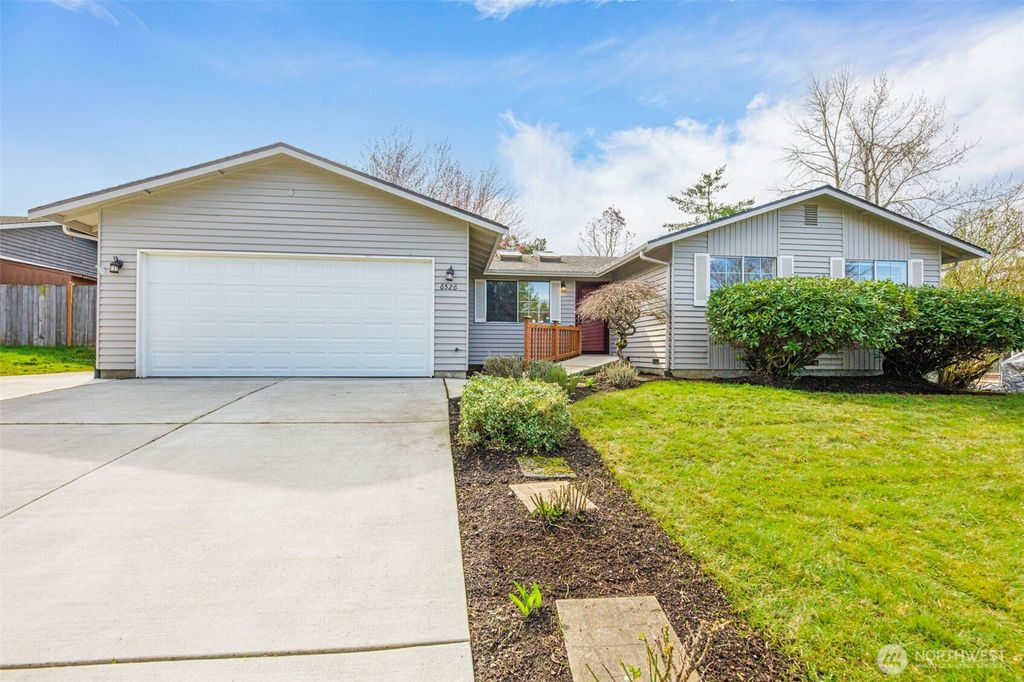 Photo of 6526 67th Place NE, Marysville, WA 98270 (MLS # 2349584)