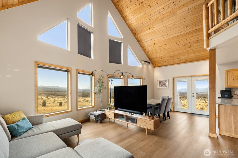 1231 Secret Canyon Road