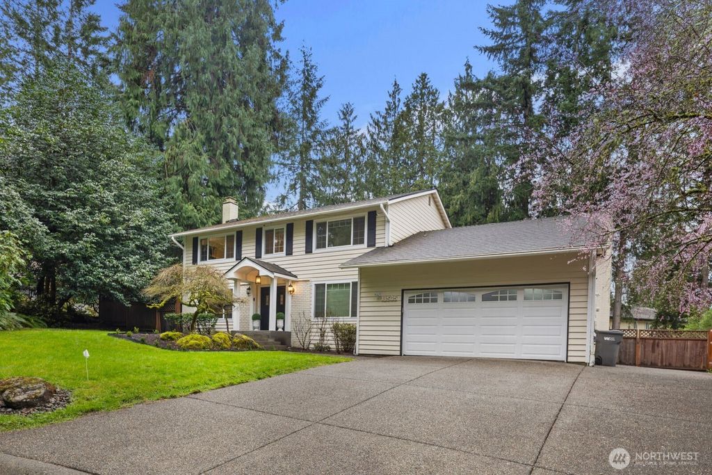 Photo of 18505 NE 26th Street, Redmond, WA 98052 (MLS # 2502554)