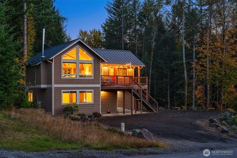 Photo of 128 Alta Drive, Packwood, WA 98361 (MLS # 2446972)