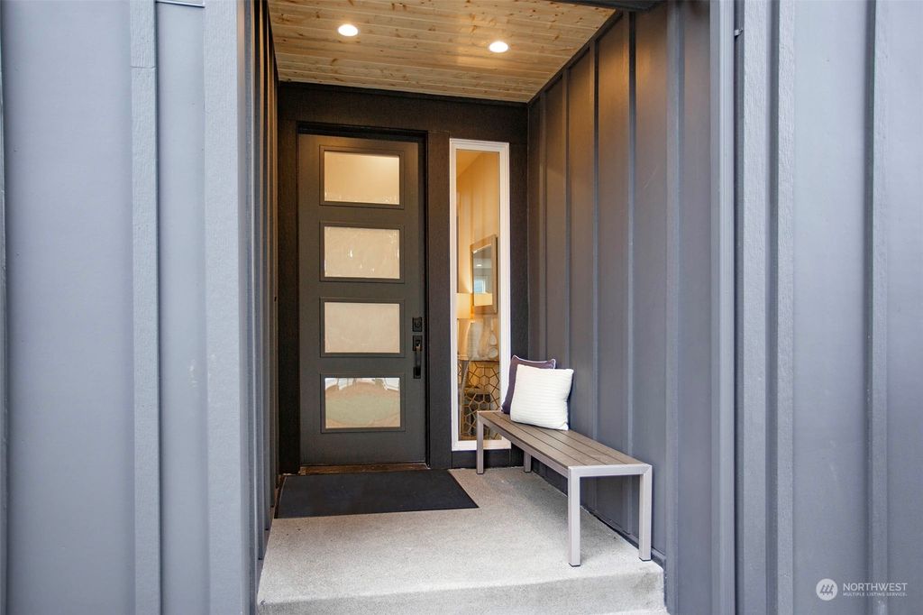 Photo of 9117 126th Avenue NE, Kirkland, WA 98033 (MLS # 2323437)