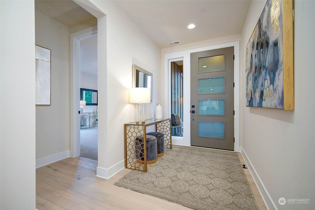 Photo of 9117 126th Avenue NE, Kirkland, WA 98033 (MLS # 2323437)