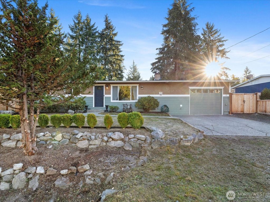 Photo of 31510 44th Avenue S, Auburn, WA 98001 (MLS # 2445569)