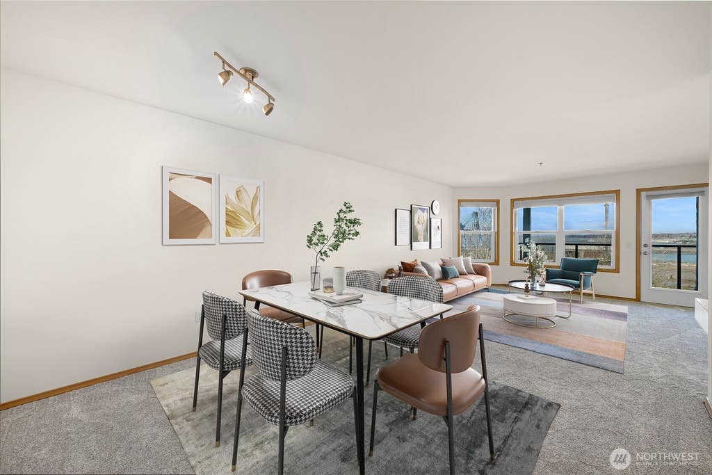 Photo of 705 N State Street #301, Bellingham, WA 98225 (MLS # 2537326)
