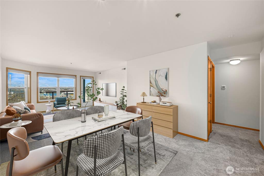 Photo of 705 N State Street #301, Bellingham, WA 98225 (MLS # 2537326)