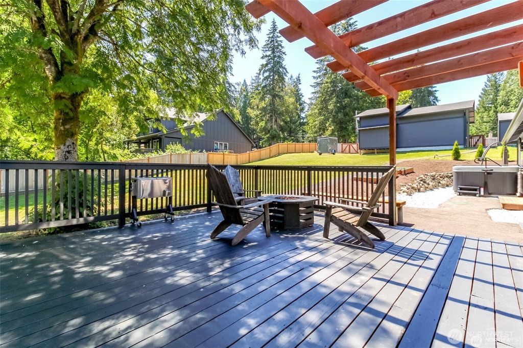 Photo of 7218 35th Street NW, Gig Harbor, WA 98335 (MLS # 2471922)